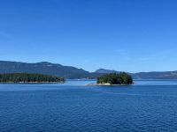 Auf der Faehre tolle Aussichten