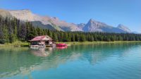 Maligne Lake 