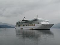 Die Radiance of the Seas am Icy Strait Point