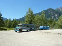 Hier kommen unsere Rafting-Boote