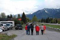 Spaziergang zum Abendessen in Canmore