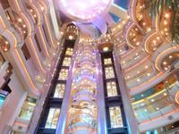 Atrium von unserem Kreuzfahrtschiff 