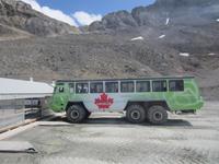 Schneebus für die Gletscherauffahrt