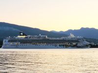 0071 Unser Kreuzfahrtschiff läuft ein