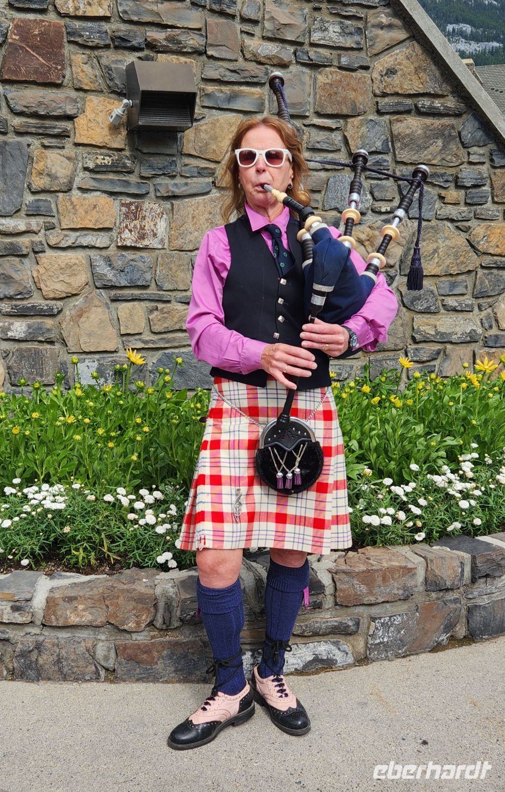 Begrüßung vor dem berühmten Banff Springs Hotel