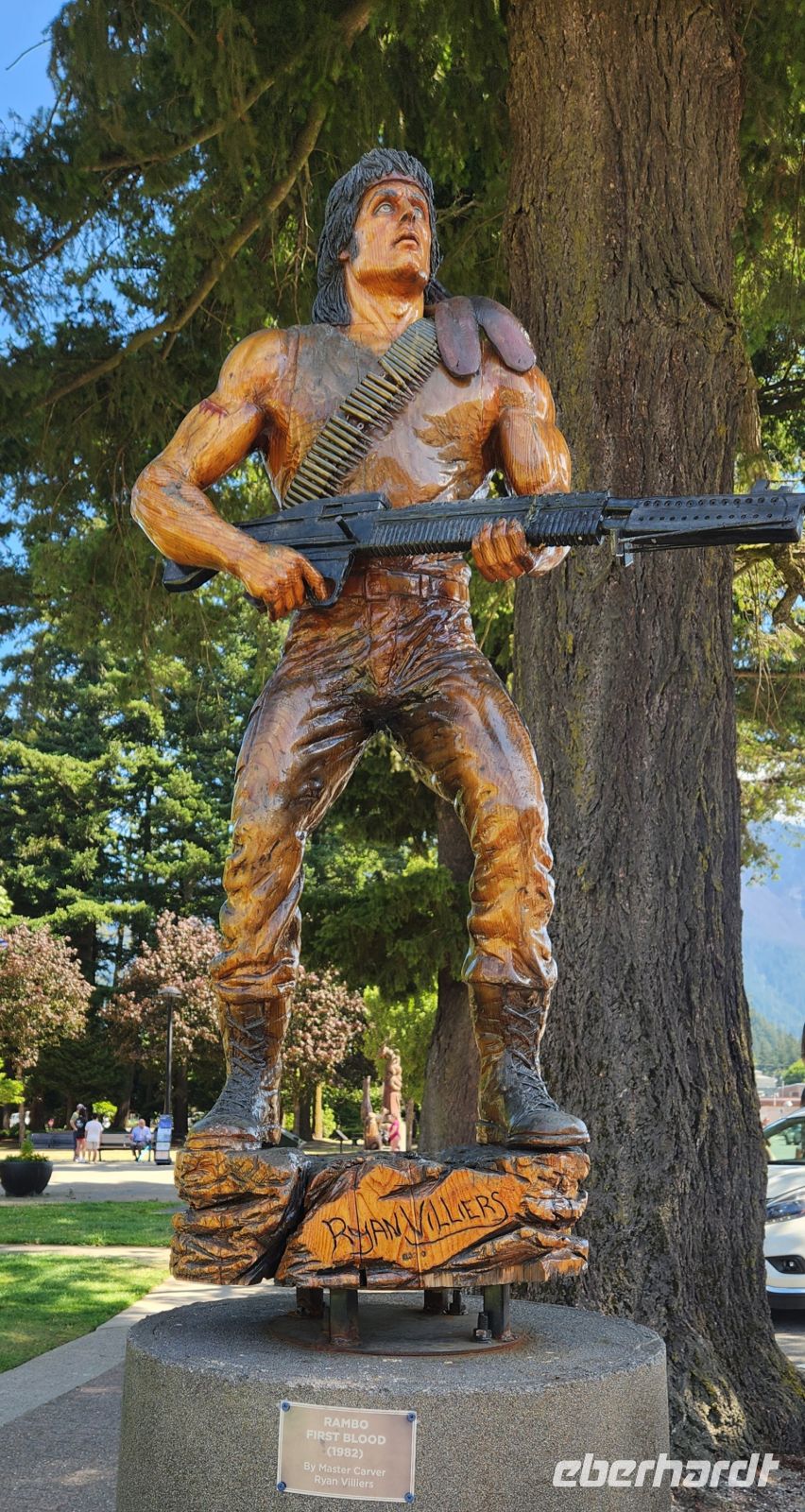 Hope - Rambo-Figur Kettensäge-Schnitzerei