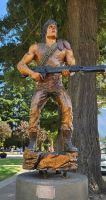 Hope - Rambo-Figur Kettensäge-Schnitzerei