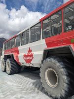 54. Athabasca Gletscher, Columbia Icefield, Icefields Parkway.jpg