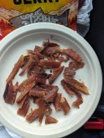 420. Kostprobe King Salmon Jerky auf dem Weg zum Denali Nationalpark, Alaska.jpg