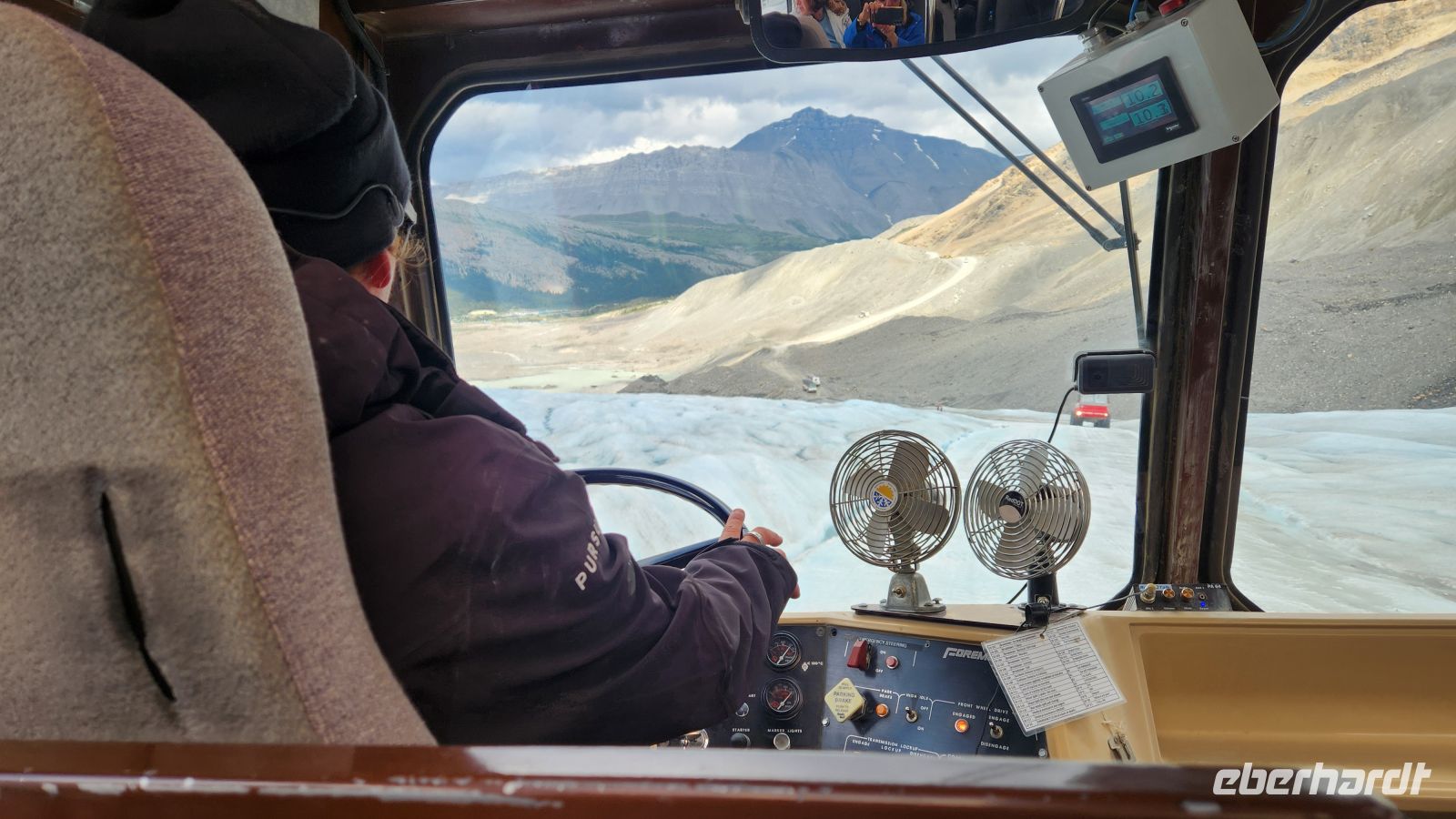 Fahrt auf den Athabasca Gletscher