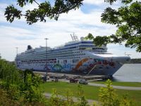 Norwegian Pearl in Kanada
