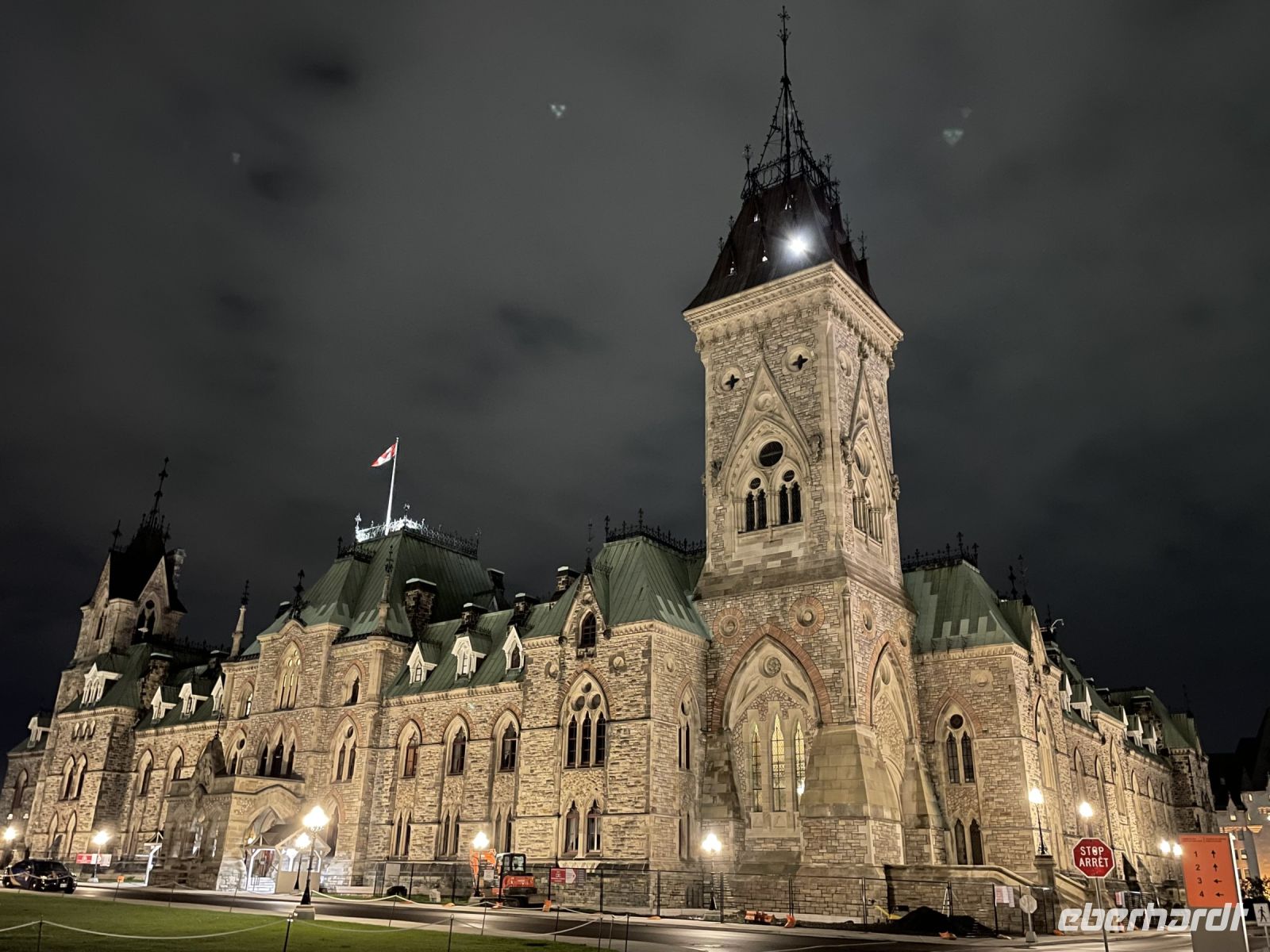 Anschließend ein kleiner Abendspaziergang zum Parlament