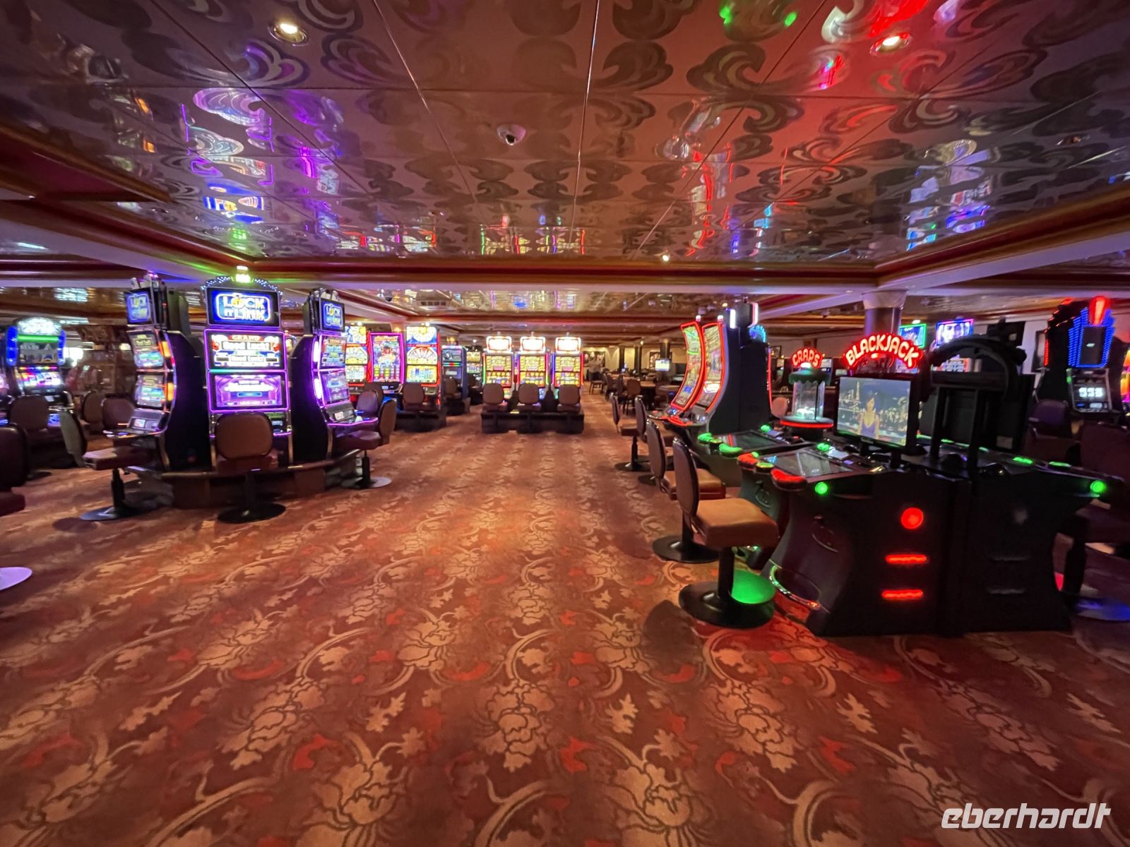 Ein Casino gibts auch an Bord