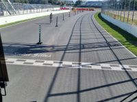 Auf der Formel 1 Strecke (2)
