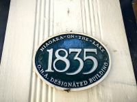 Hier gibt es wirklich alte Gebäue - Niagara on the Lake