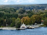 Diese Fähre wird uns Nahe Kingston übers Wasser bringen