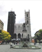 Notre Dame de Montreal, die Basilika von Montreal, gerade eingerüstet