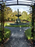 Die Parks werden von Steuergeldern bepflanzt und gepflegt