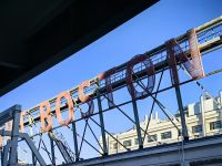 Ankunft am Hafen in Boston