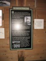 Besuch der Hoonah Packing Co.Konservenfabrik in Icy Strait Point