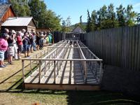 Huehnerrennen im Fort