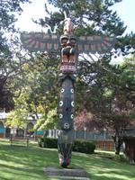 ein Geschichtserzaelender Pfahl