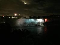 046 Niagarafälle bei Nacht