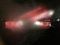048 Niagarafälle bei Nacht