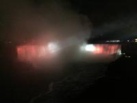 049 Niagarafälle bei Nacht