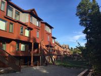 317 Chateau du Lac Taureau