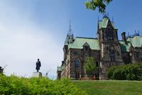Blick zum  Parlamenthügel in Ottawa