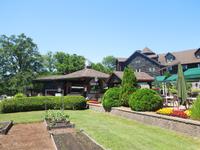 091 Fairmont Le Chateau Montebello