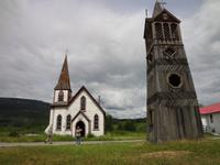 Kirche mit Bestattungsturm in Kitwanga