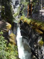 125 Maligne Canyon