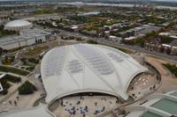 Blick vom Olympiastadion auf den Biodôme