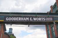 Im Destillery District von Toronto mit Powerfrau Barbara