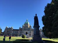 Das Parlament mit Queen Victoria 