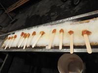 Ahornsiruplollis auf Eis