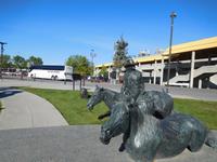 Bronzestatue beim Calgary Stampede