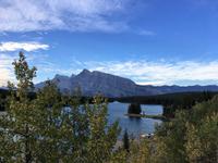 Mt. Rundle mit 2 Jack Lake