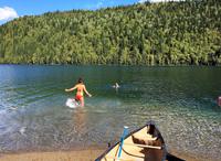 schnell, das Wasser ist kalt 