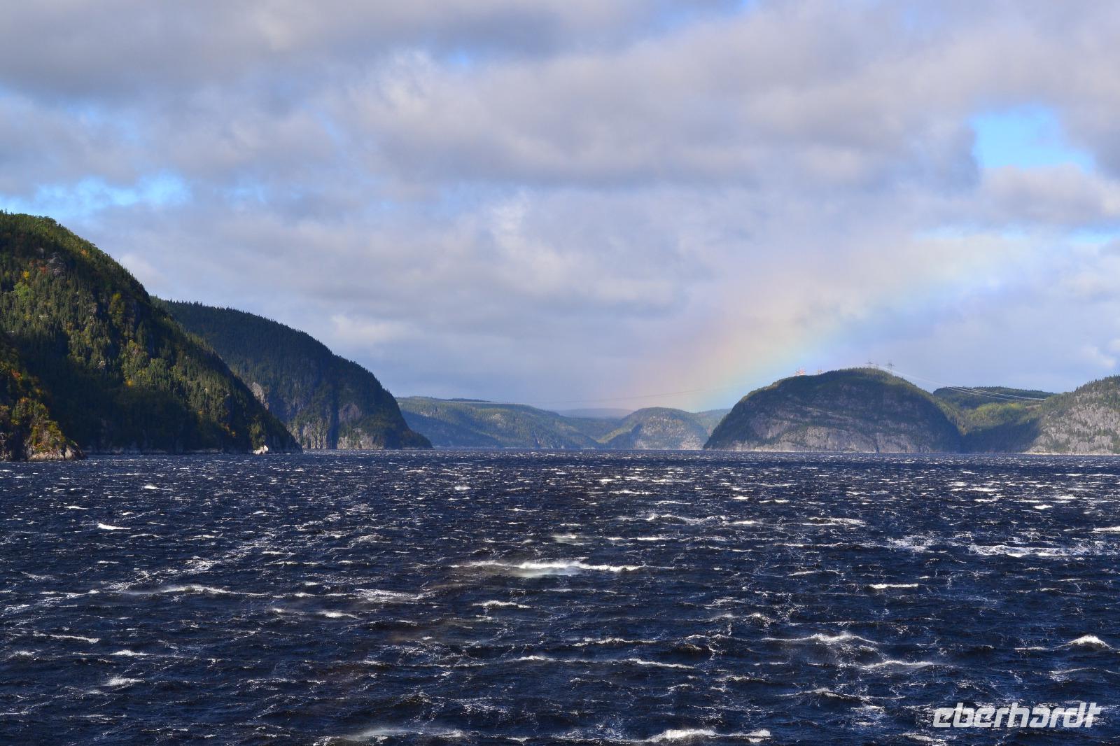 Fahrt mit der Fähre über den Saguenay-Fjord