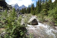 Auf dem Weg zum Moraine Lake