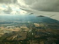 wir verlassen Frankfurt und fliegen auf Urlaub