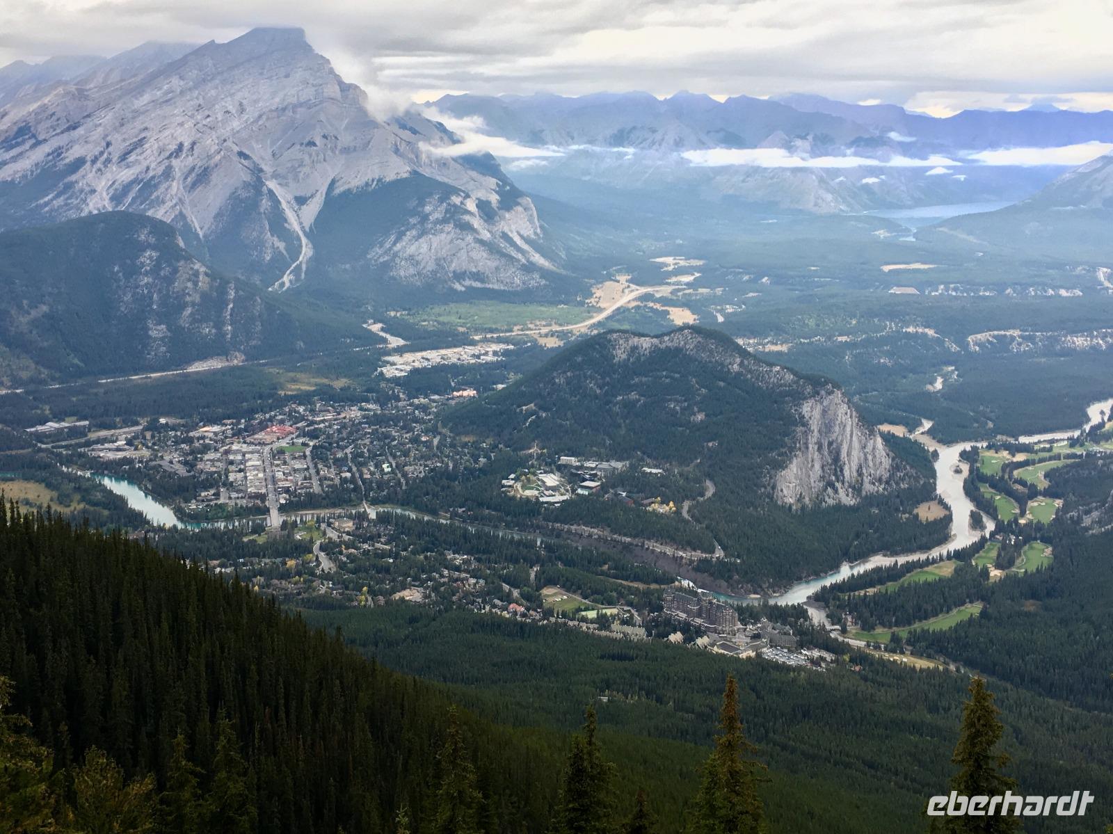 Sicht von Sulphure Mountain auf Banff