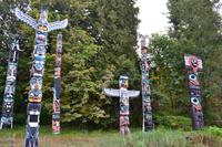 Stadtrundfahrt in Vancouver - Totempfähle im Stanley Park