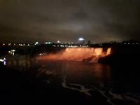 Ost-Kanada zum Indian Summer - Niagara-Fälle bei Nacht