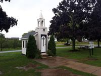 Ost-Kanada zum Indian Summer - The Living Water Wayside-Kapelle