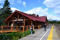 Von Banff nach Jasper - Historischer Bahnhof in Lake Louise