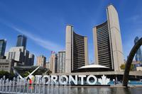 Stadtrundfahrt Toronto - City Hall (Neues Rathaus)